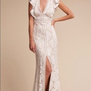 Ivory lace wedding dress by Tadashi Shoji.